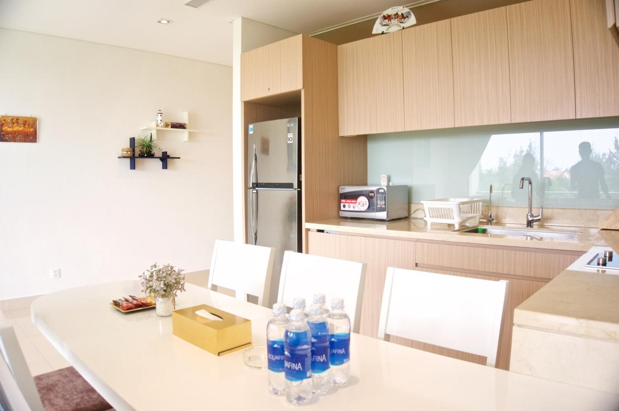 Sunshine Apartment In 5* Resort Da Nang Exterior photo