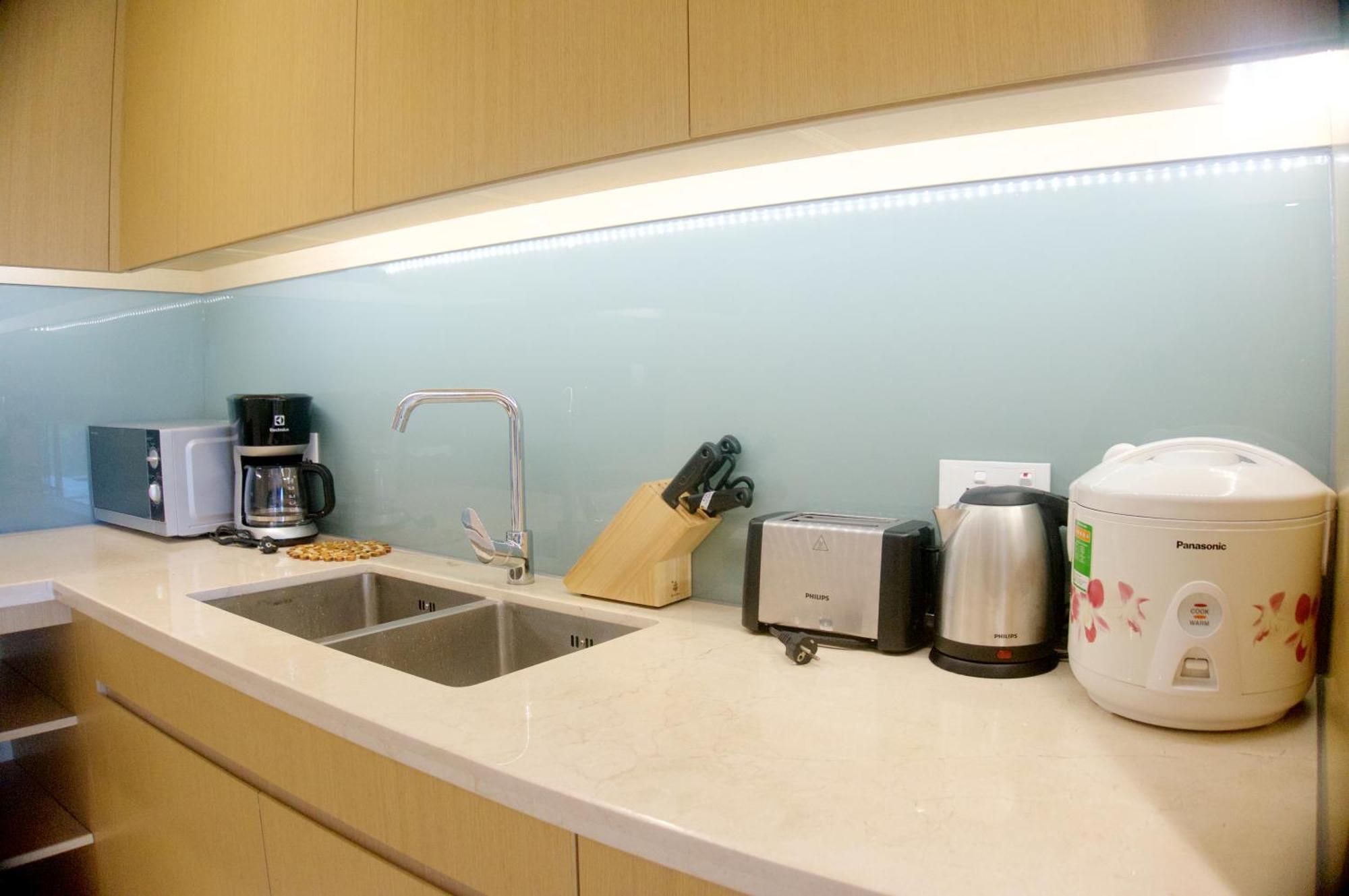 Sunshine Apartment In 5* Resort Da Nang Exterior photo