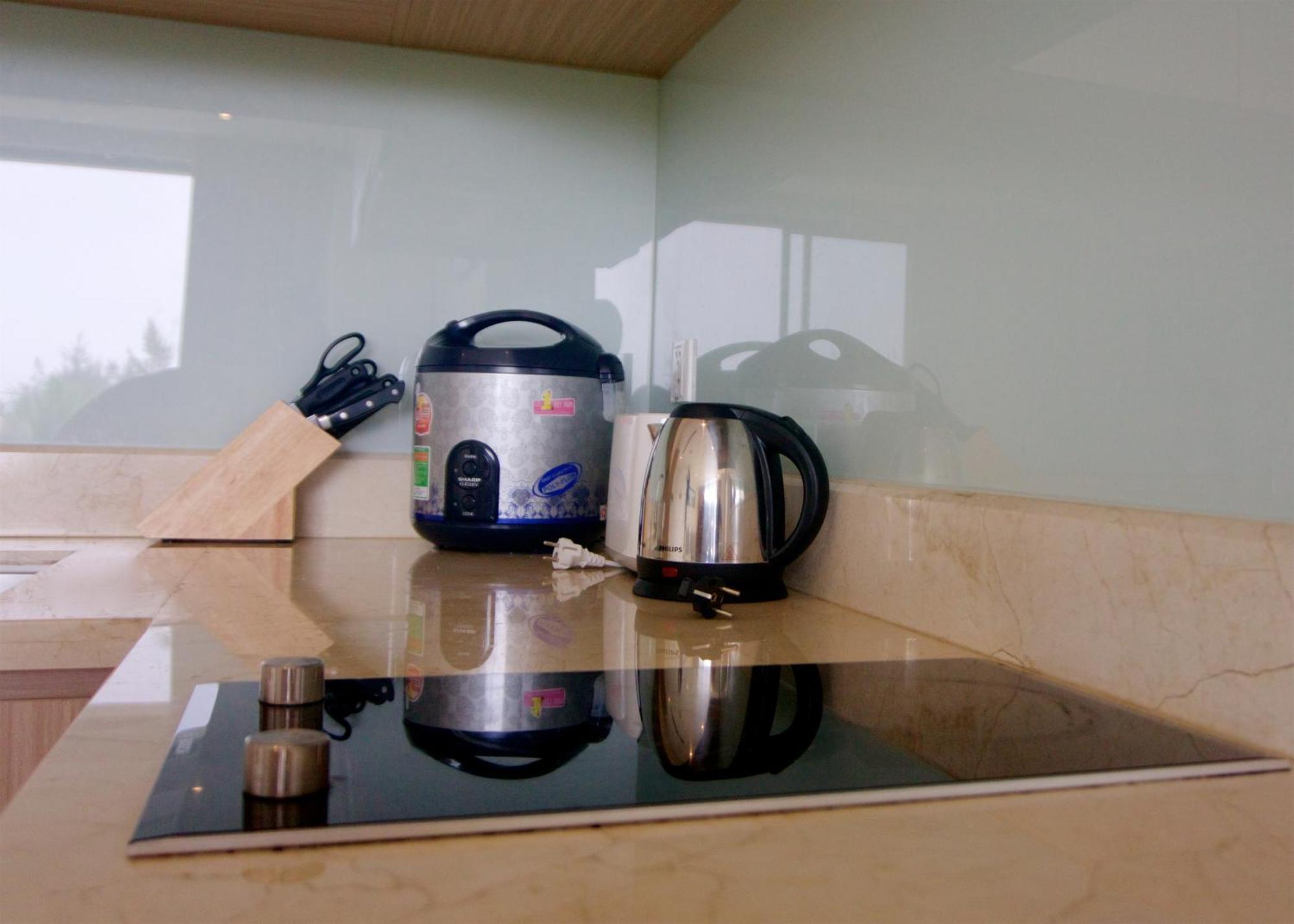 Sunshine Apartment In 5* Resort Da Nang Exterior photo